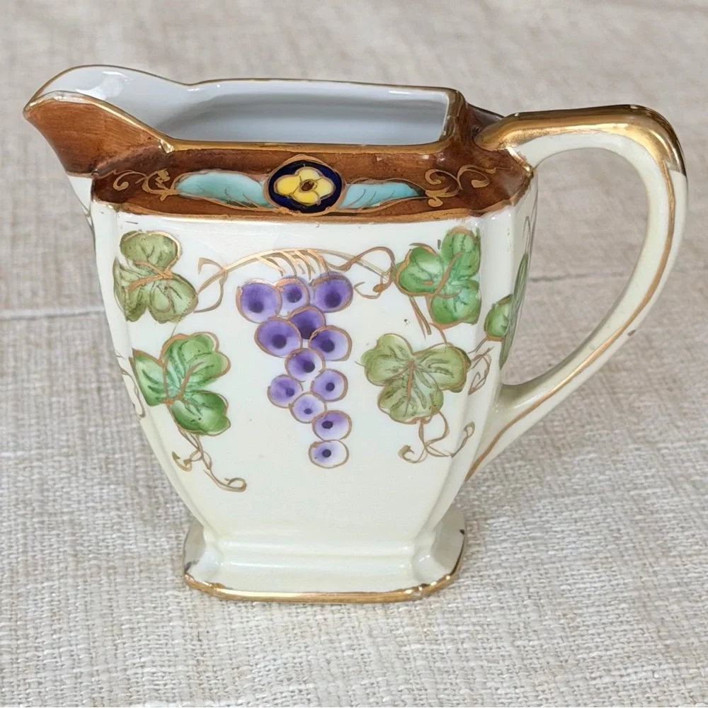 Antique Noritake Hand-Painted Grape Creamer and Sugar Bowl w/Top Set,  apan